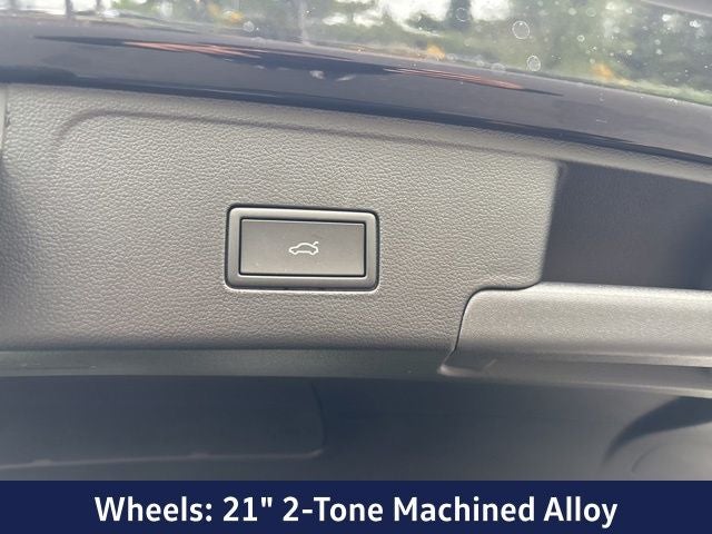 2025 Volkswagen Atlas Cross Sport 2.0T SEL Premium R-Line