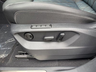 2025 Volkswagen Atlas Cross Sport 2.0T SEL Premium R-Line