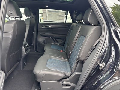 2025 Volkswagen Atlas Cross Sport 2.0T SEL Premium R-Line