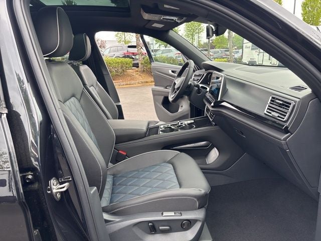 2025 Volkswagen Atlas Cross Sport 2.0T SEL Premium R-Line