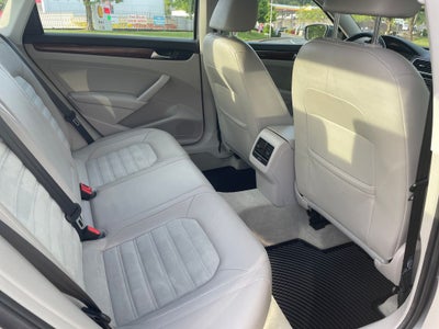2013 Volkswagen Passat TDI SEL Premium