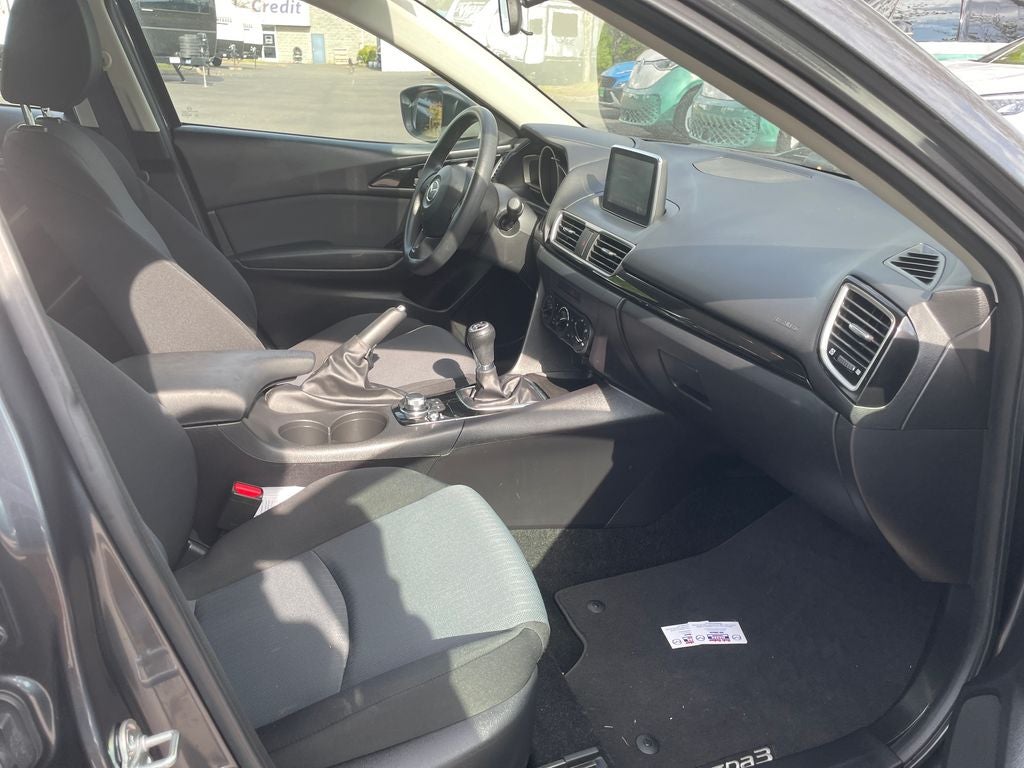 2016 Mazda Mazda3 i Sport