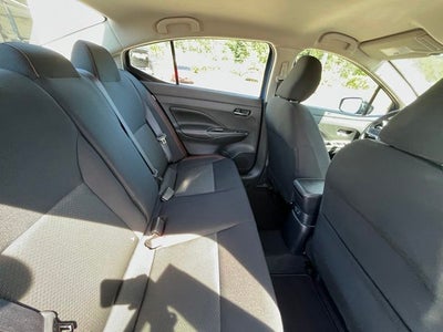 2021 Nissan Versa 1.6 SR