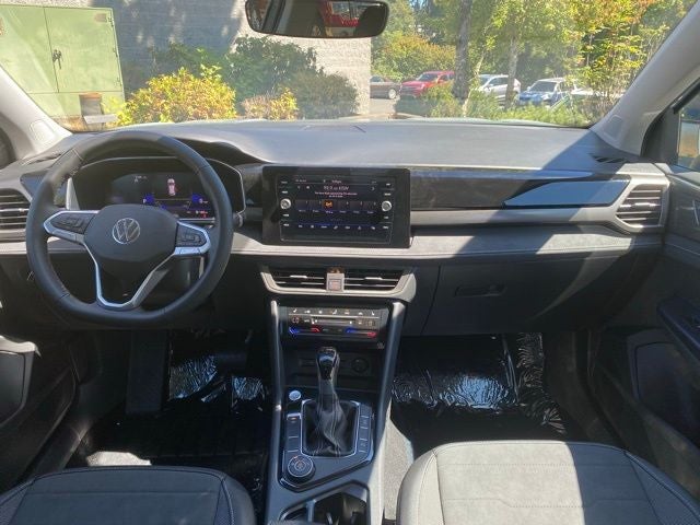 2025 Volkswagen Taos 1.5T SE Black