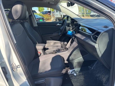 2025 Volkswagen Taos 1.5T SE Black