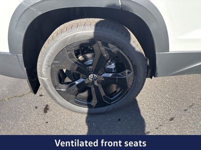 2025 Volkswagen Taos 1.5T SEL