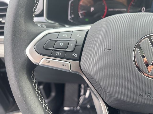 2025 Volkswagen Taos 1.5T SEL