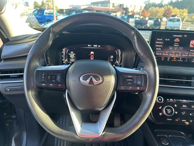 2022 INFINITI QX60 LUXE