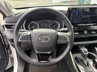 2022 Toyota Highlander Limited