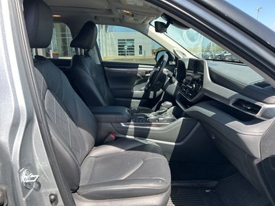 2024 Toyota Highlander Hybrid Platinum
