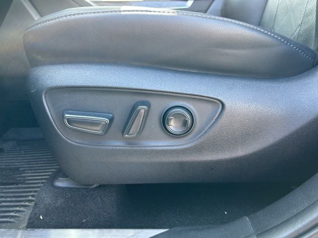 2024 Toyota Highlander Hybrid Platinum