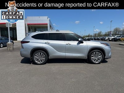 2024 Toyota Highlander Hybrid Platinum