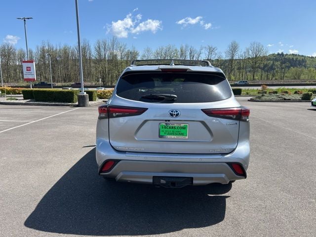 2024 Toyota Highlander Hybrid Platinum