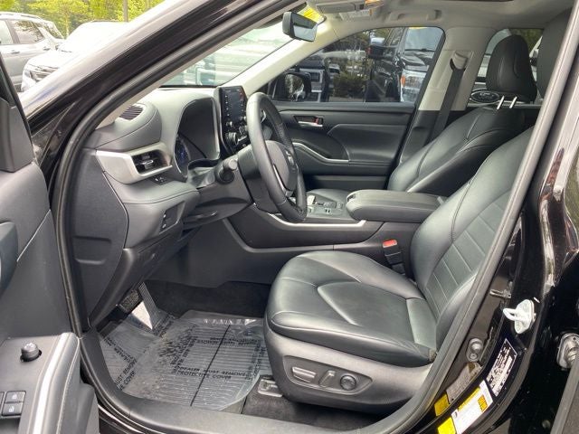 2021 Toyota Highlander Hybrid XLE