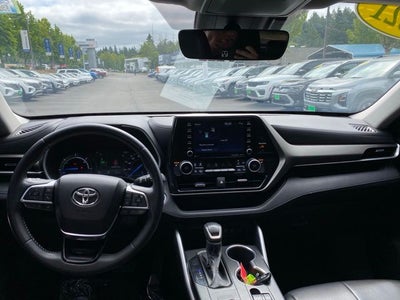 2021 Toyota Highlander Hybrid XLE