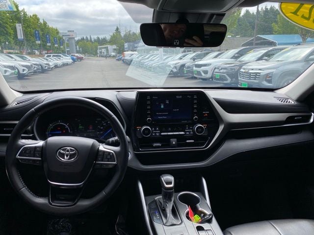 2021 Toyota Highlander Hybrid XLE