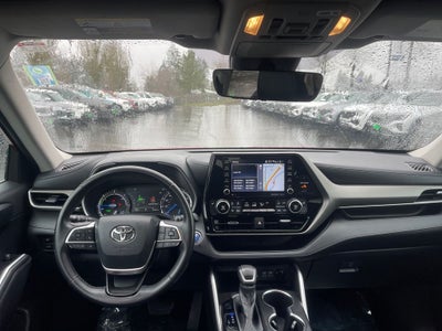 2022 Toyota Highlander Hybrid XLE