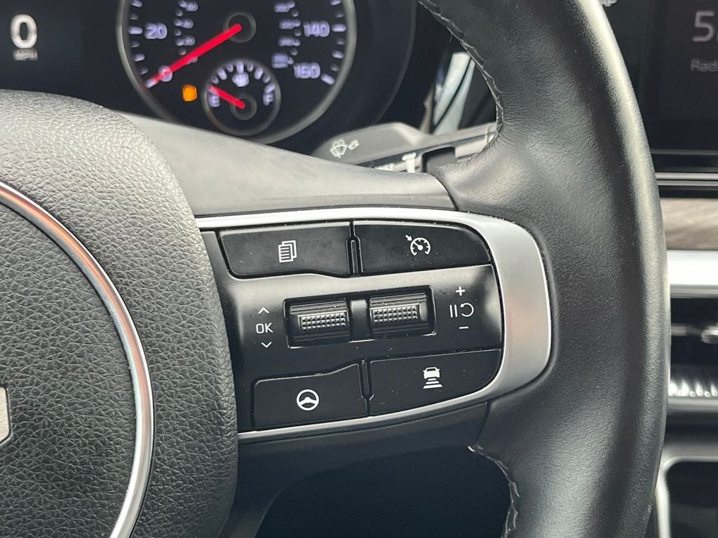 2022 Kia K5 EX