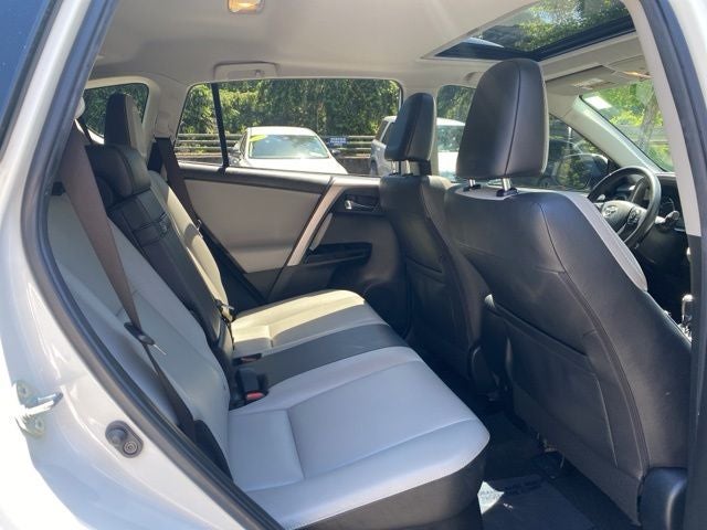 2016 Toyota RAV4 Hybrid Limited