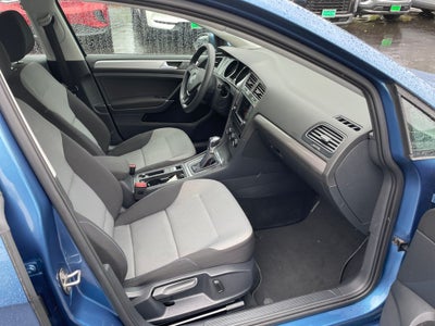 2016 Volkswagen e-Golf SE