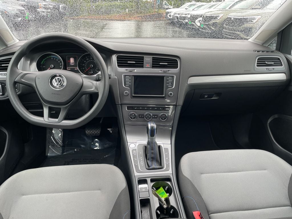 2016 Volkswagen e-Golf SE