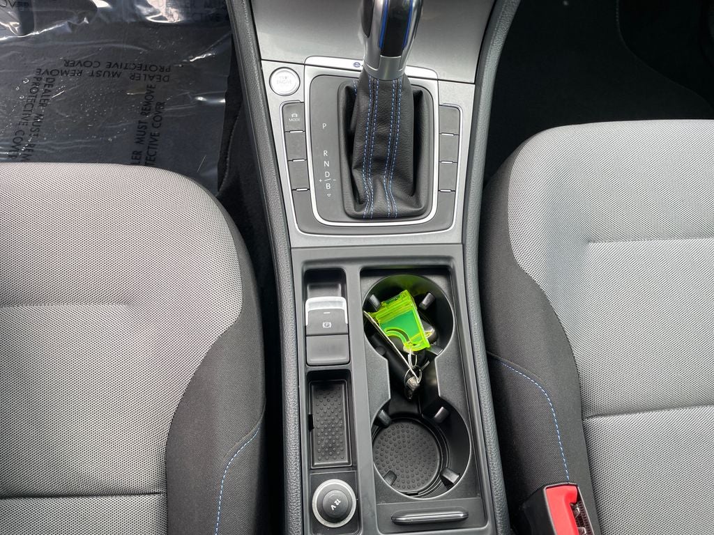 2016 Volkswagen e-Golf SE