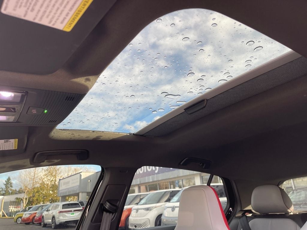 2024 Volkswagen Golf GTI Autobahn