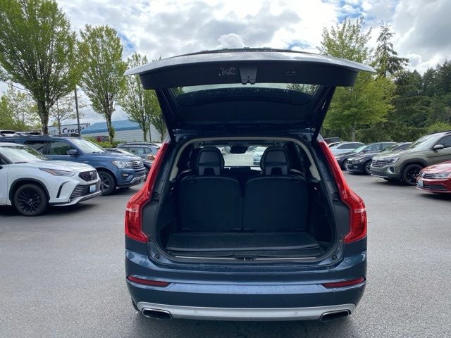 2021 Volvo XC90 T5 Momentum