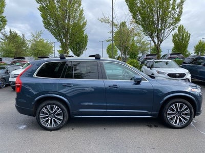 2021 Volvo XC90 T5 Momentum