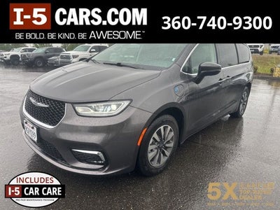 2023 Chrysler Pacifica Hybrid Touring L