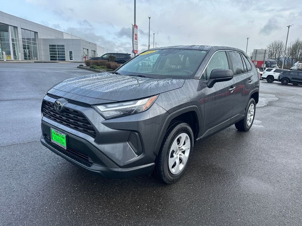 2024 Toyota RAV4 LE