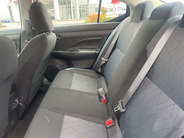 2023 Nissan Versa 1.6 SV