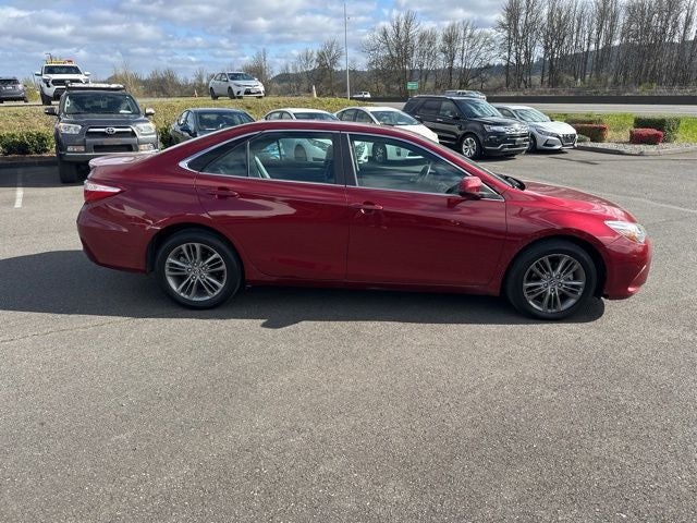 2016 Toyota Camry SE