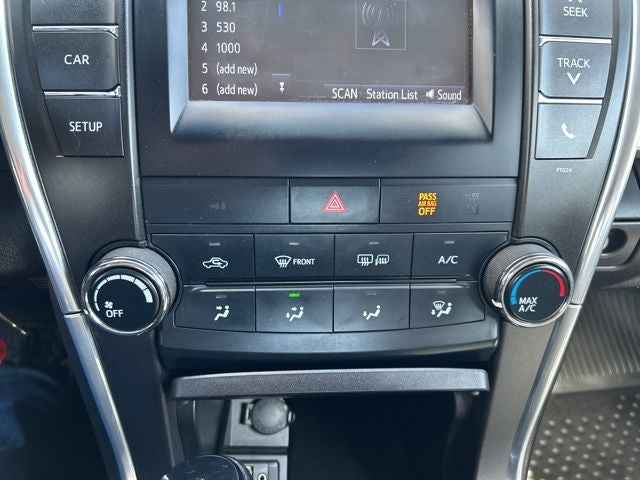 2016 Toyota Camry SE