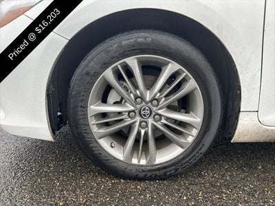 2017 Toyota Camry SE