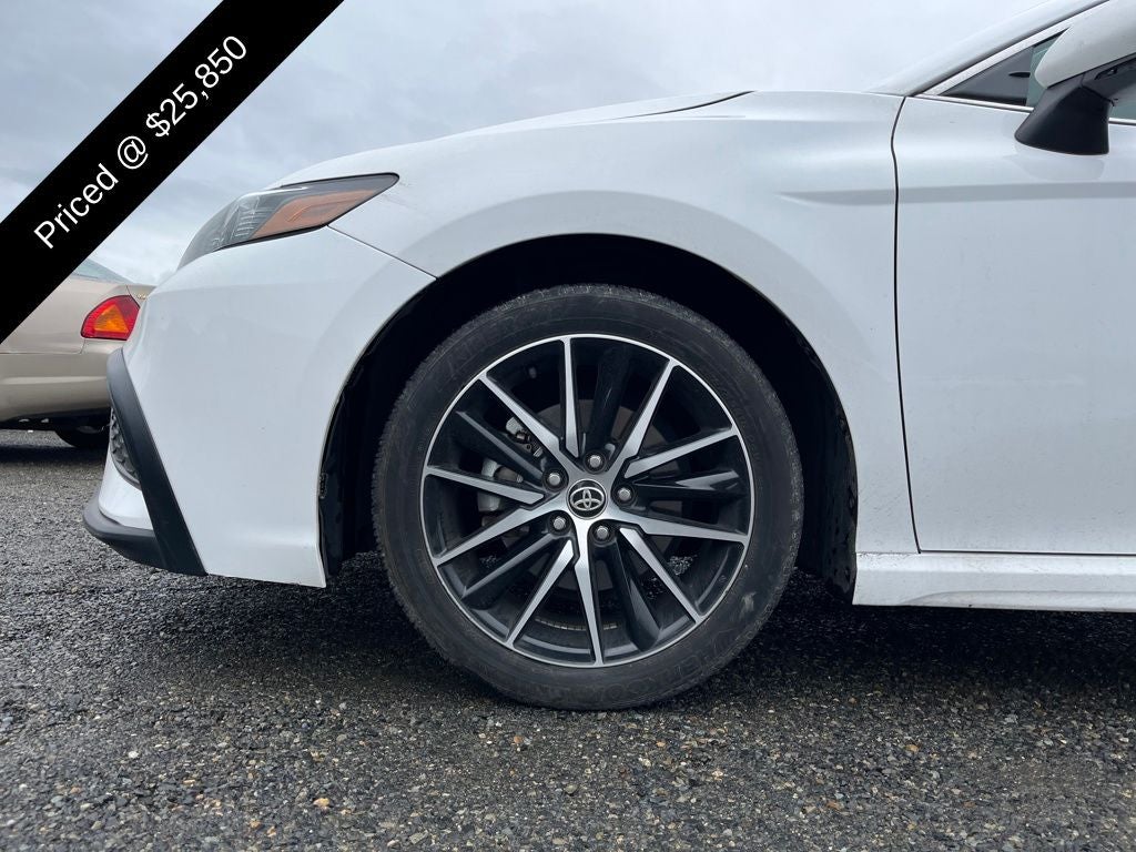 2024 Toyota Camry SE