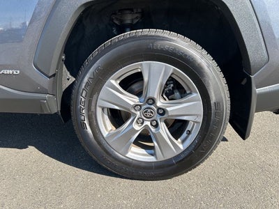 2022 Toyota RAV4 Hybrid XLE