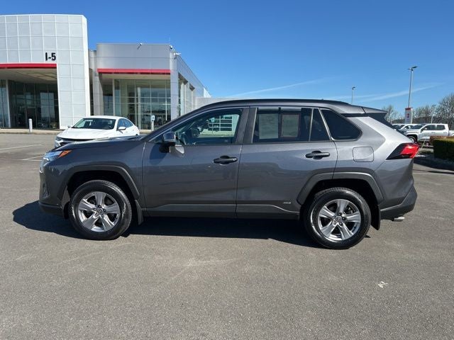 2022 Toyota RAV4 Hybrid XLE