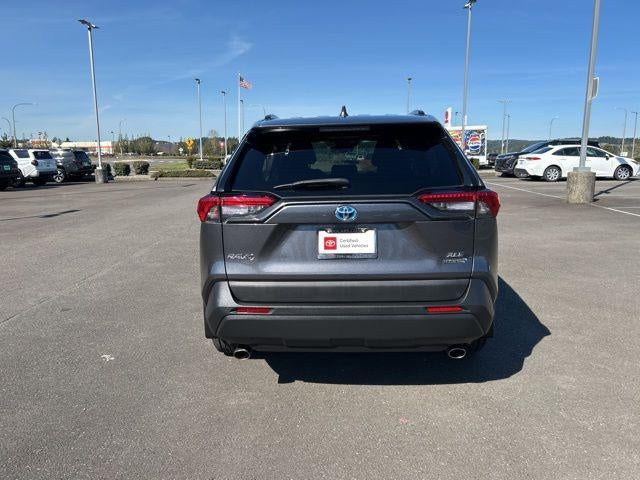 2022 Toyota RAV4 Hybrid XLE