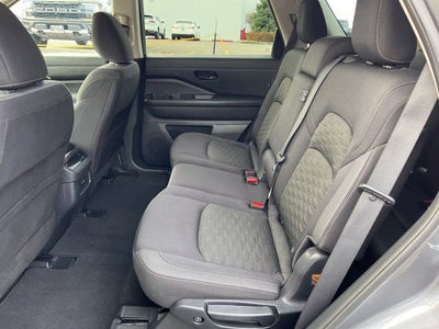 2023 Nissan Pathfinder SV