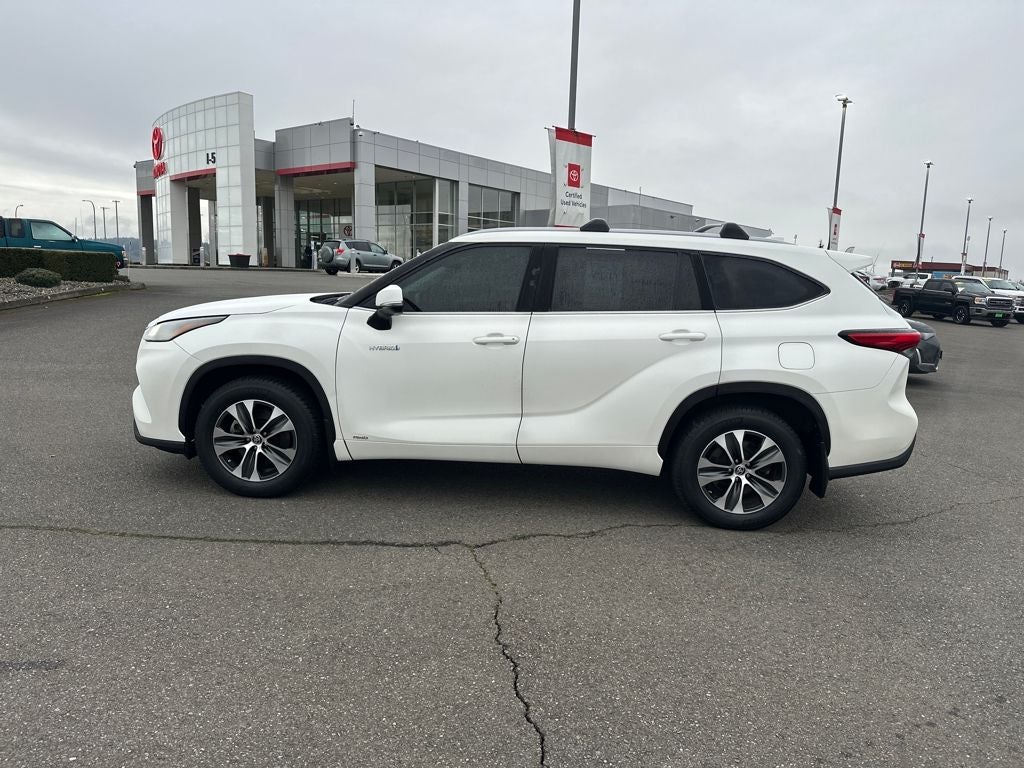 2021 Toyota Highlander Hybrid XLE