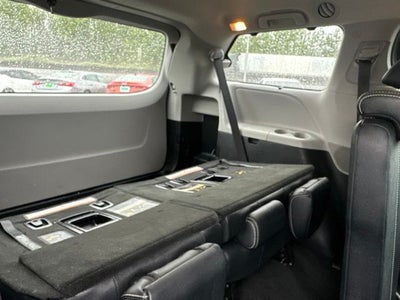 2015 Toyota Sienna SE Premium 8 Passenger