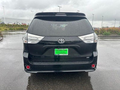 2015 Toyota Sienna SE Premium 8 Passenger