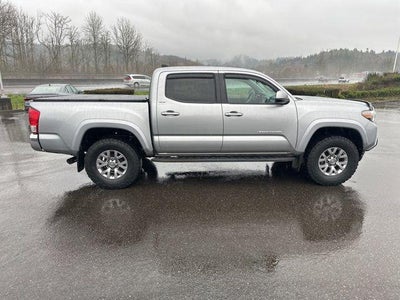 2017 Toyota Tacoma SR5