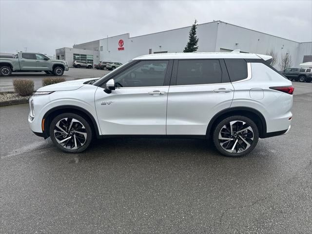 2023 Mitsubishi Outlander PHEV Base