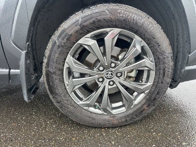 2022 Toyota RAV4 Hybrid XLE Premium
