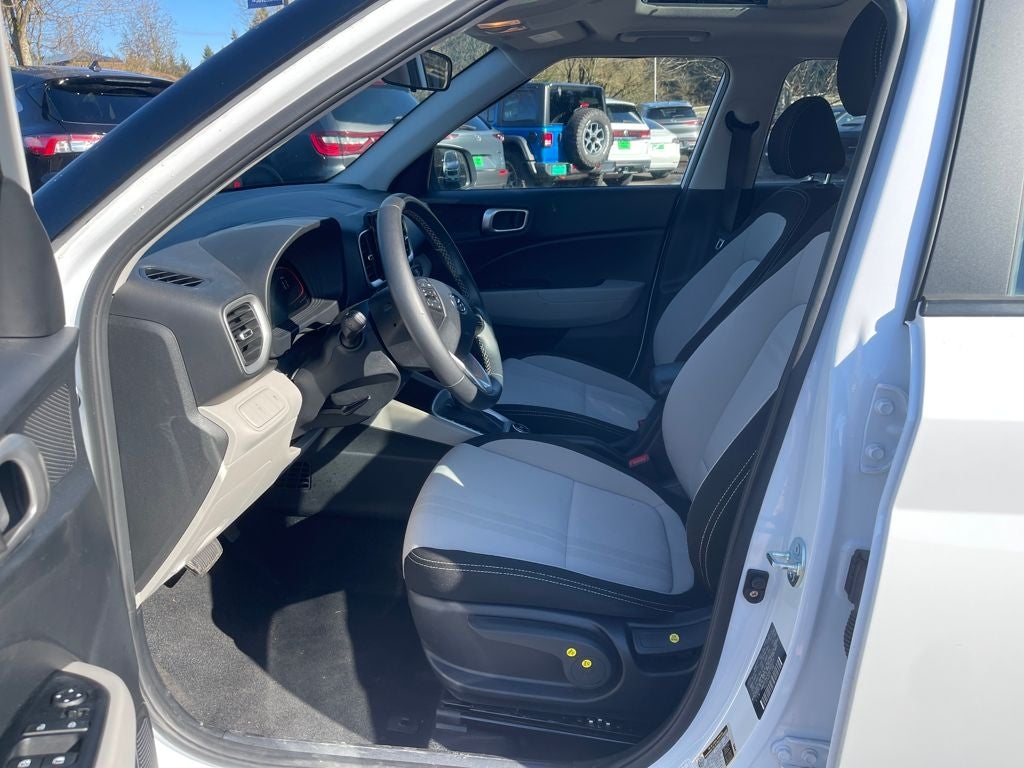 2025 Hyundai Venue SEL