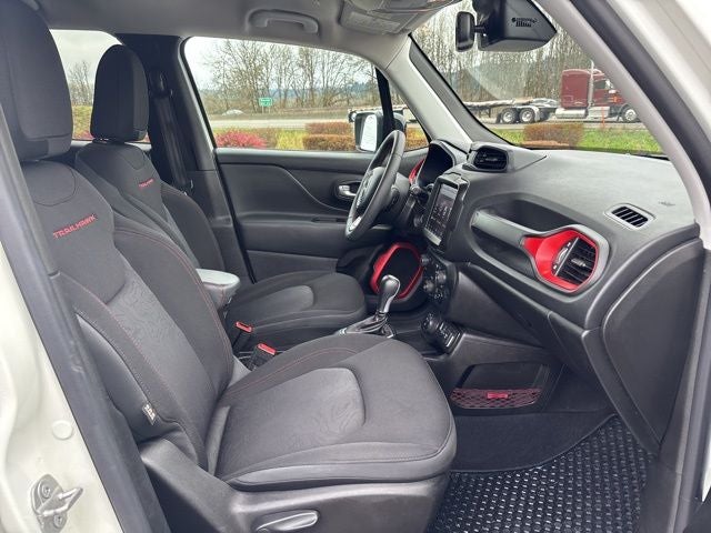 2023 Jeep Renegade Trailhawk