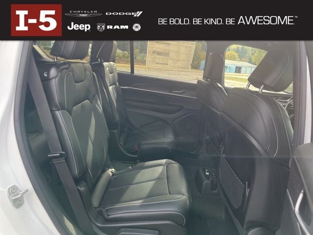 2025 Jeep Grand Cherokee GRAND CHEROKEE L LIMITED 4X4