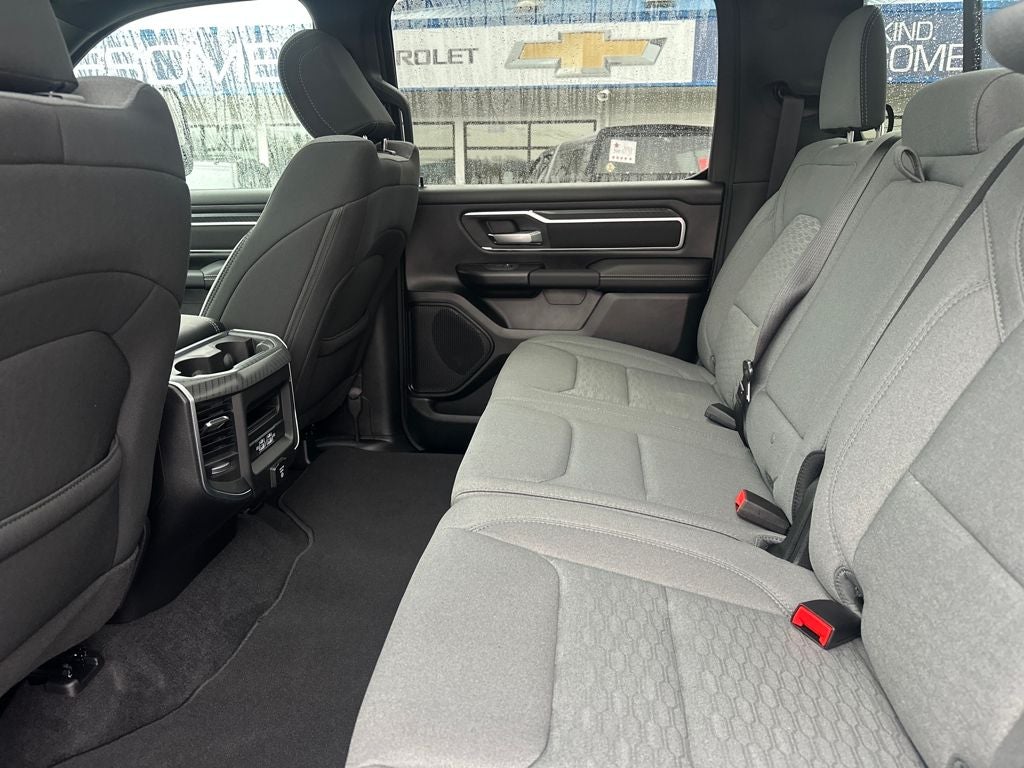 2025 RAM 1500 Big Horn Crew Cab 4x4 5'7' Box